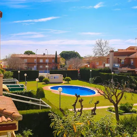 Vilanova Pool Apartment Salou
